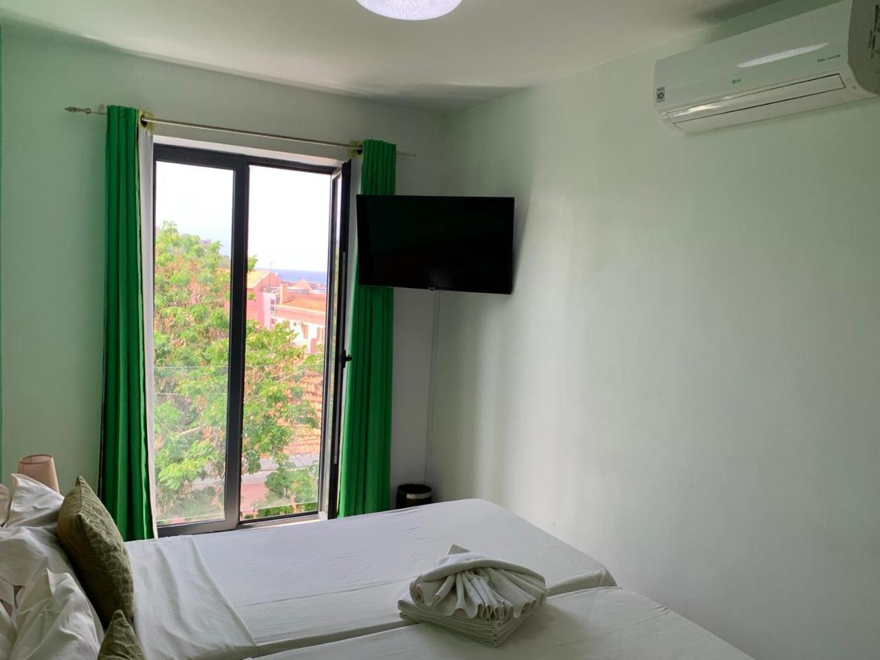 Deluxe Aparthotel Praia Dış mekan fotoğraf